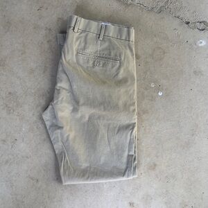 GAP Men's Tan Chino Pants